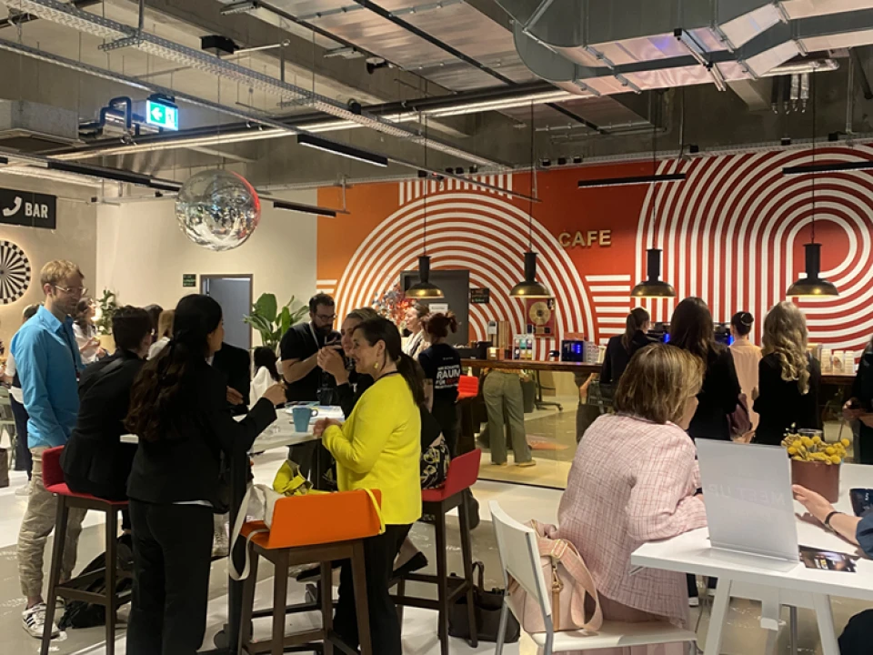 smartvillage Berlin – Café and networking area